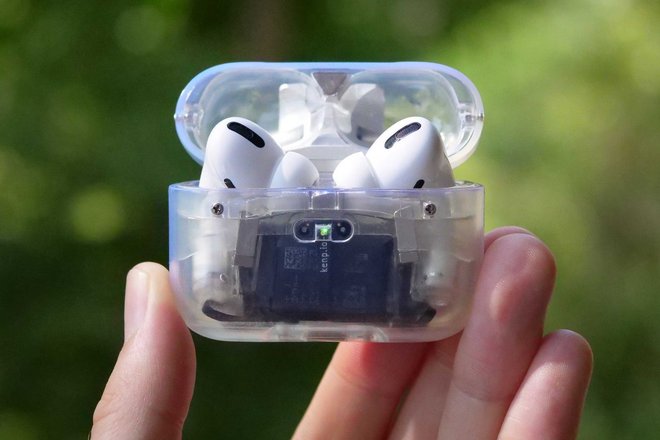 прозрачные AirPods Pro