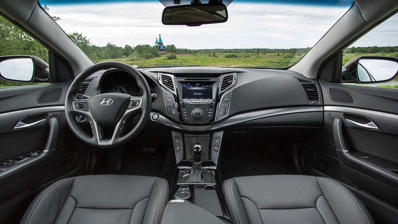 slide image for gallery: 17259 | Hyundai i40 инетрьер