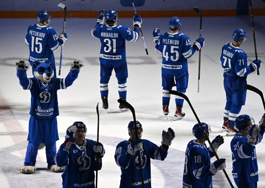 Московское «Динамо» обыграло «Ладу» и одержало третью победу подряд в КХЛ