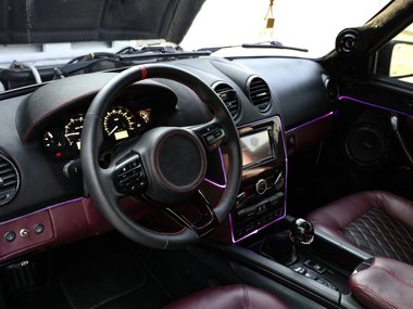 slide image for gallery: 27409 | Автомобиль класса люкс из обычной «Нивы» 08