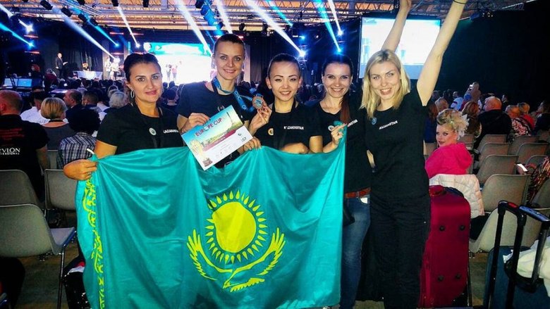 Сборная Казахстана стала первой по макияжу в Европе