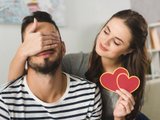 10 полезных подарков для мужа на День святого Валентина (и где купить)