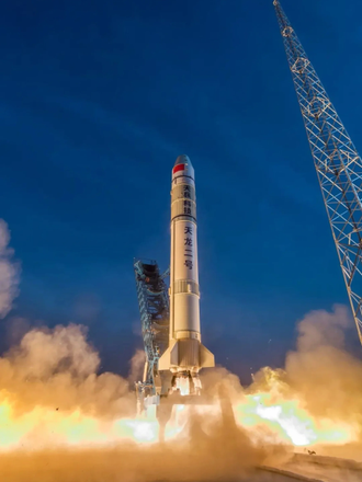 Space Pioneer, развивающаяся китайская компания, отметила важную веху, запустив первую в мире ракету, работающую на авиационном керосине, изготовленном из угля. Фото: Weibo