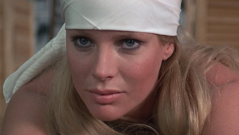 Голая Ким Бэсингер (Kim Basinger) видео