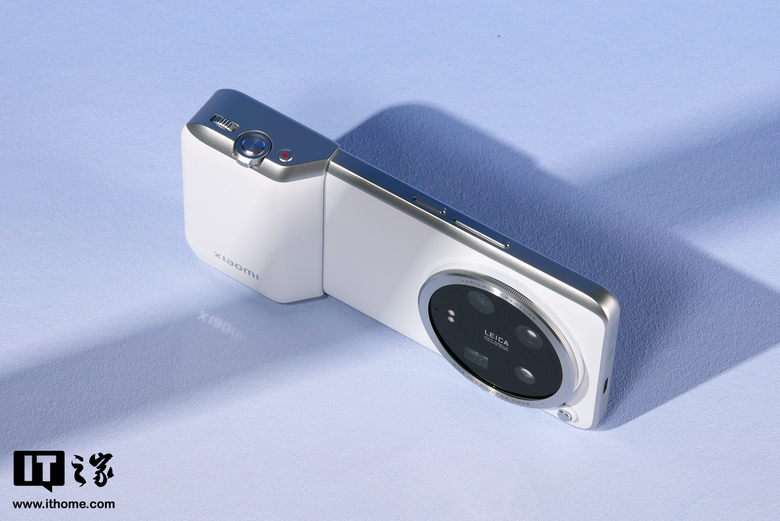 Комплект для фотосъемки Xiaomi 14 Ultra Professional Photo Kit. Фото: ITHome