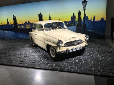 slide image for gallery: 25286 | Skoda Octavia история