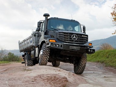 slide image for gallery: 27024 | Mercedes-Benz Zetros