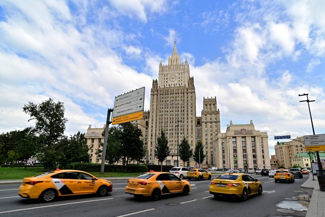 МИД и автомобили такси МИД и автомобили такси