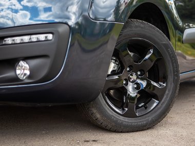 slide image for gallery: 28232 | Peugeot Partner Crossway
