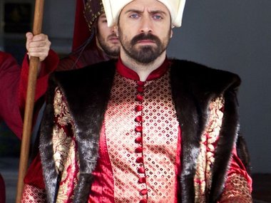 Slide image for gallery: 5499 | Халит Эргенч усиленно работал, чтобы вжиться в роль султана Сулеймана