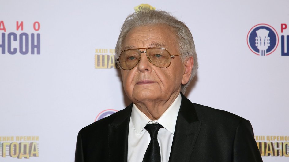 Юрий Антонов