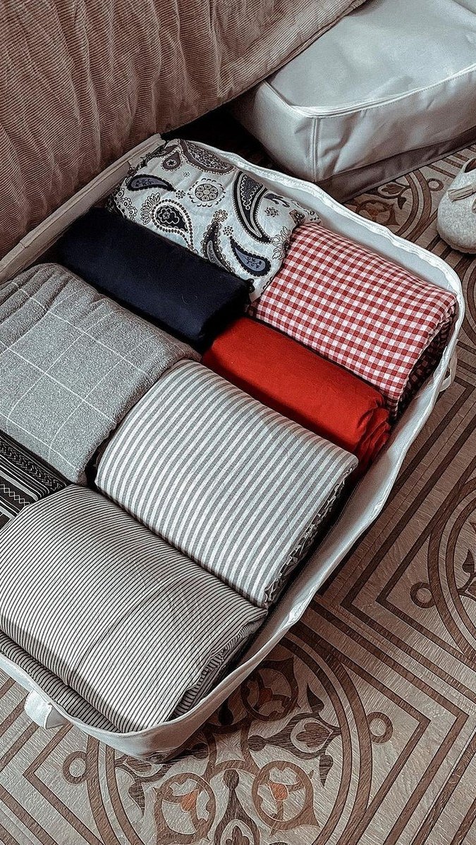 6 компактных и красивых идей для хранения постельного белья