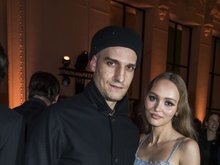 Луи Гаррель и Лили-Роуз Депп Луи Гаррель и Лили-Роуз Депп