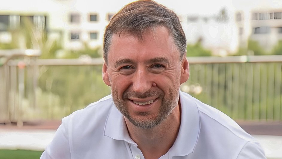 «У нас был лучший брак из тех, что я видел». Владислав Бакальчук — о жене, Wildberries, увольнениях сотрудников и братьях Мирзоян «У нас был лучший брак из тех, что я видел». Владислав Бакальчук — о жене, Wildberries, увольнениях сотрудников и братьях Мирзоян
