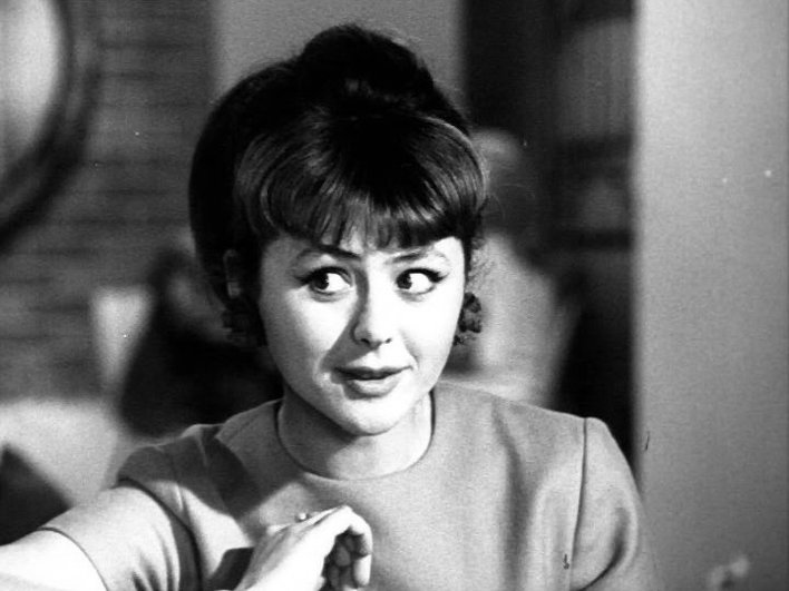 Наталья Селезнева в передаче «Кабачок "13 стульев"» Наталья Селезнева в передаче «Кабачок "13 стульев"»