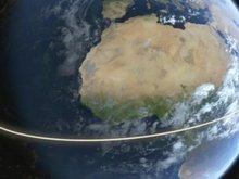Кадр из Орбита: Необыкновенное путешествие планеты Земля