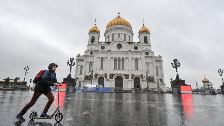 slide image for gallery: 26569 | Передвижение на самокатах и велосипедах в городе