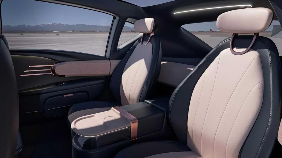 Ретроседан Dacora собирается конкурировать с Cadillac Celestiq Ретроседан Dacora собирается конкурировать с Cadillac Celestiq