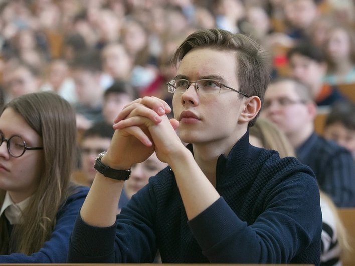 Абитуриенты Абитуриенты