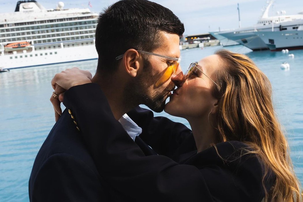 Новак Джокович и Елена празднуют десятую годовщину брака: личные фото супругов