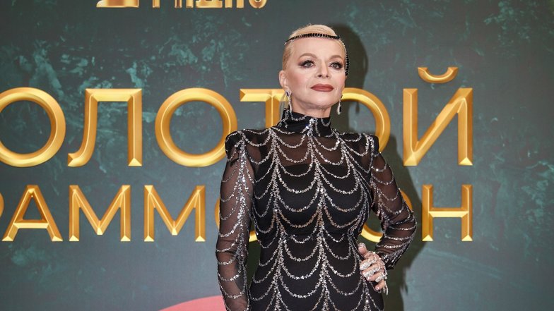 Лариса Долина