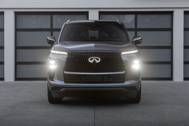 Infiniti QX80