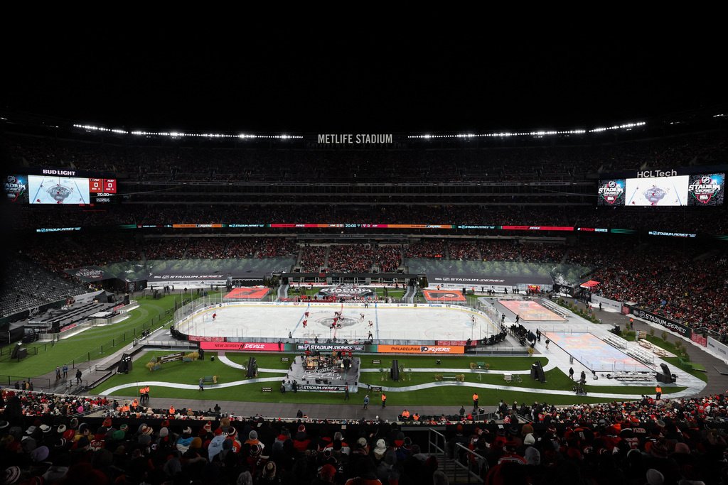 «Нью-Джерси» обыграл «Филадельфию» в матче на открытом воздухе