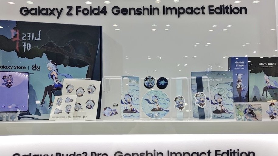 galaxy z fold genshin