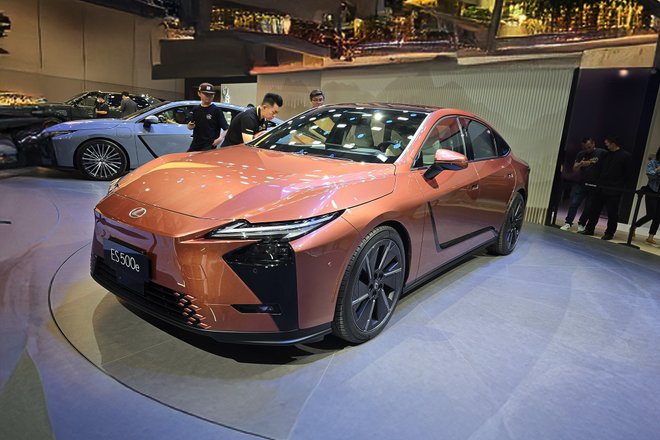 Lexus ES Lexus ES
