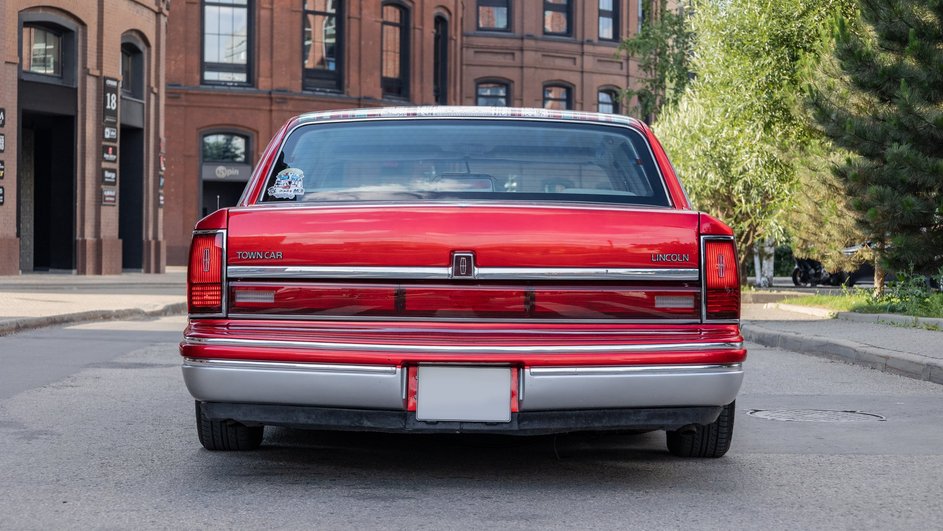 Lincoln Town Car