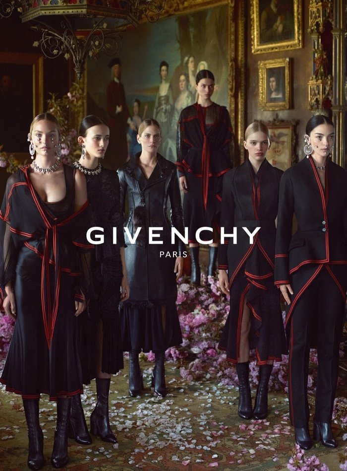 Готика в коллекции Givenchy осень-зима 2015/2016