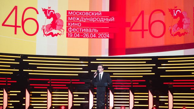 Сергей Безруков на открытии 46-го Московского международного кинофестиваля