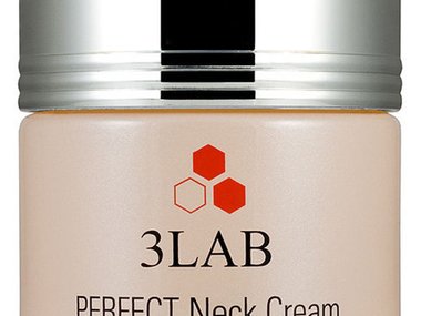 Slide image for gallery: 2785 | Восстанавливающий и укрепляющий крем для деликатной кожи шеи и зоны декольте Perfect Neck Cream, 3LAB, 5990 руб.