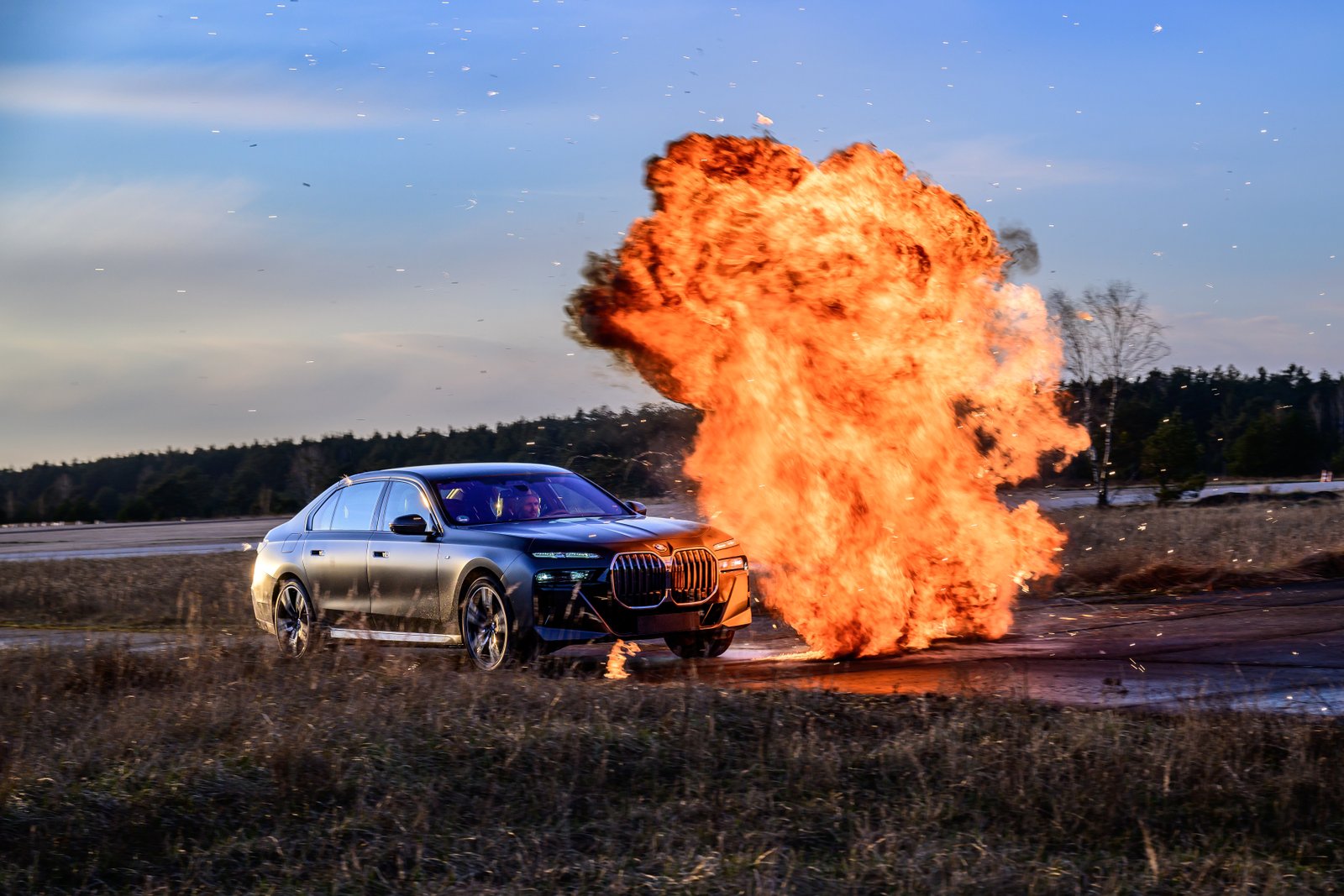 BMW научит водить бронированные машины как Джейсон Стэтхэм