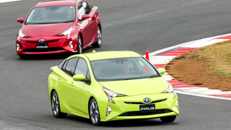 slide image for gallery: 19172 | Toyota Prius