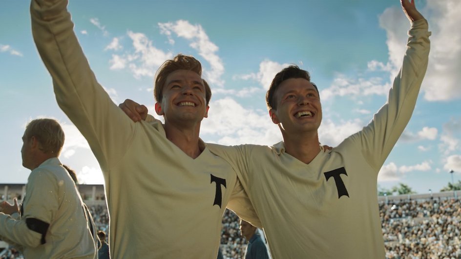 Александр Петров в фильме «Стрельцов» Александр Петров в фильме «Стрельцов»
