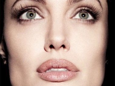 Slide image for gallery: 1624 | Анджелина Джоли в Newsweek Magazine (ФОТО)