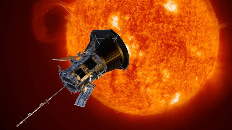 Parker Solar Probe на фоне Солнца