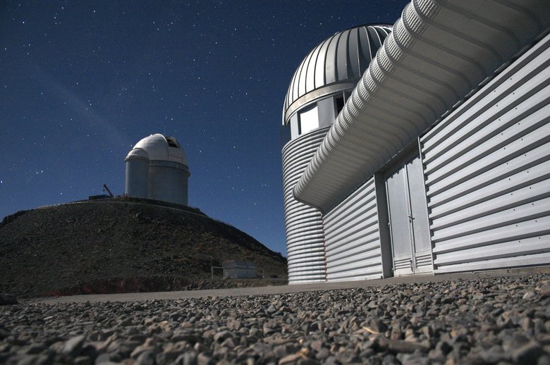 Один из телескопов Европейской южной обсерватории. Фото: Cédric Foellmi, CC BY 2.5