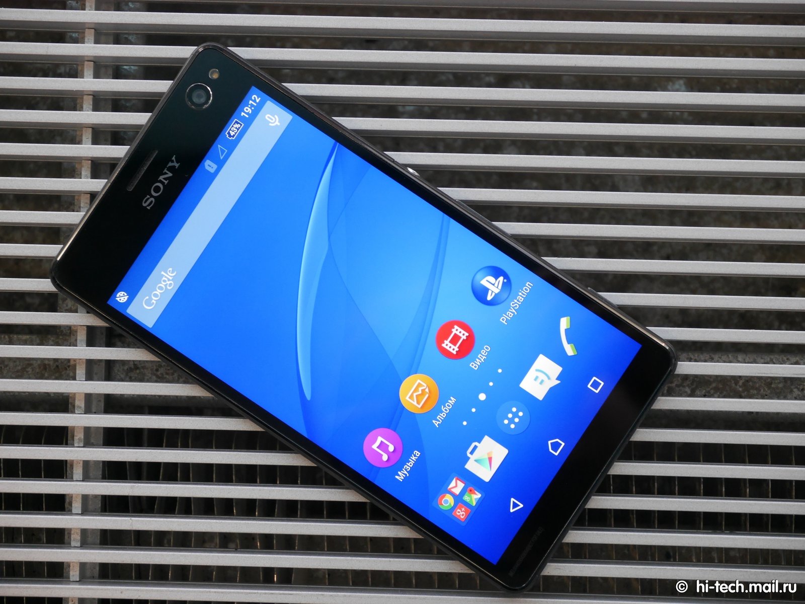 Анонс Sony Xperia C4: смартфон для селфи - Hi-Tech Mail.ru