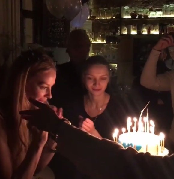 Светлана отметила день рождения в кругу друзей