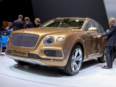 slide image for gallery: 17852 | Bentley Bentayga