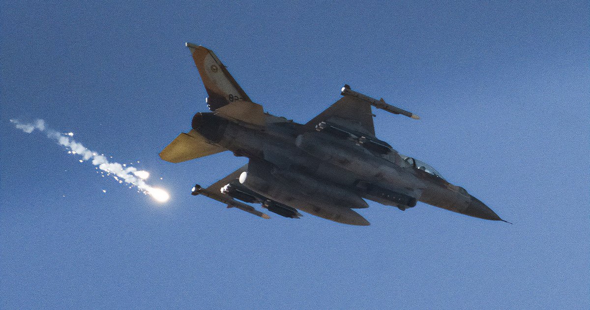 NourNews: Израиль попытался атаковать аэропорт Тебриза в Иране