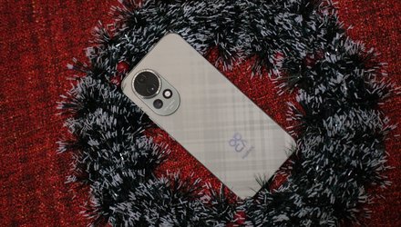 Телефон Huawei nova 13