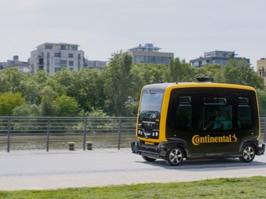 slide image for gallery: 24020 | Continental