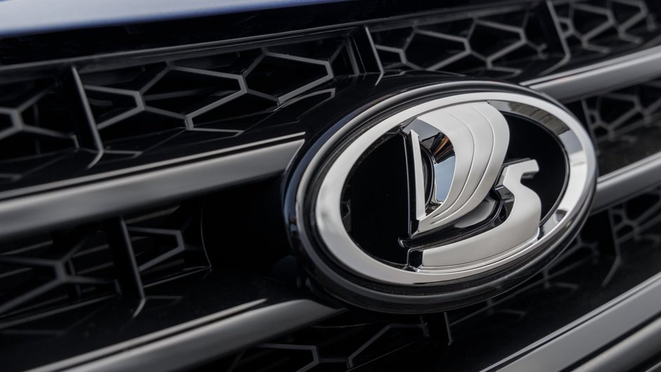 Логотип Lada Vesta