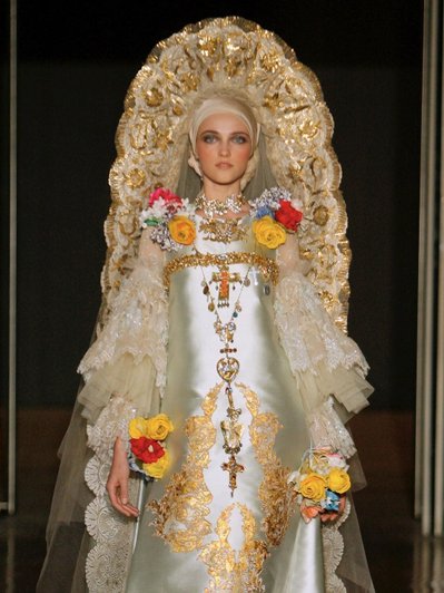 Christian Lacroix, 2009, Влада Рослякова Christian Lacroix, 2009, Влада Рослякова
