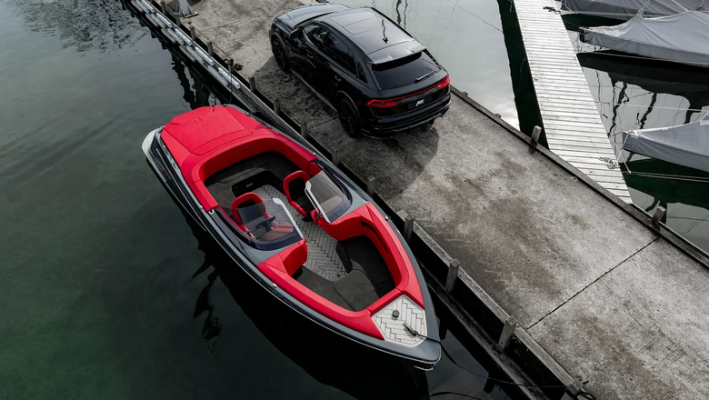 Размеры лодки относительно автомобиля.