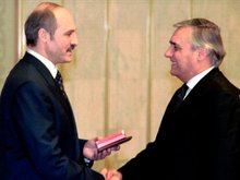 Награждение Ростислава Янковского государственной премией, 1999 год