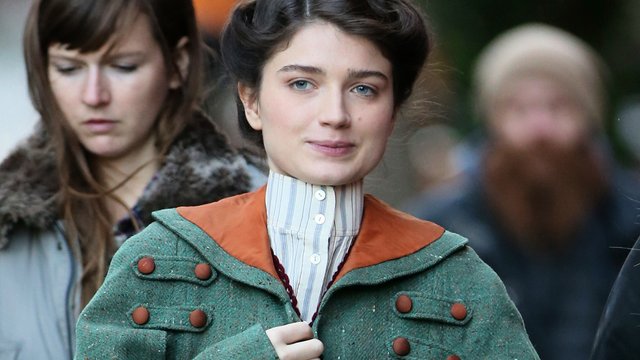 Ив Хьюсон на съемках сериала «Больница Никербокер» Ив Хьюсон на съемках сериала «Больница Никербокер»